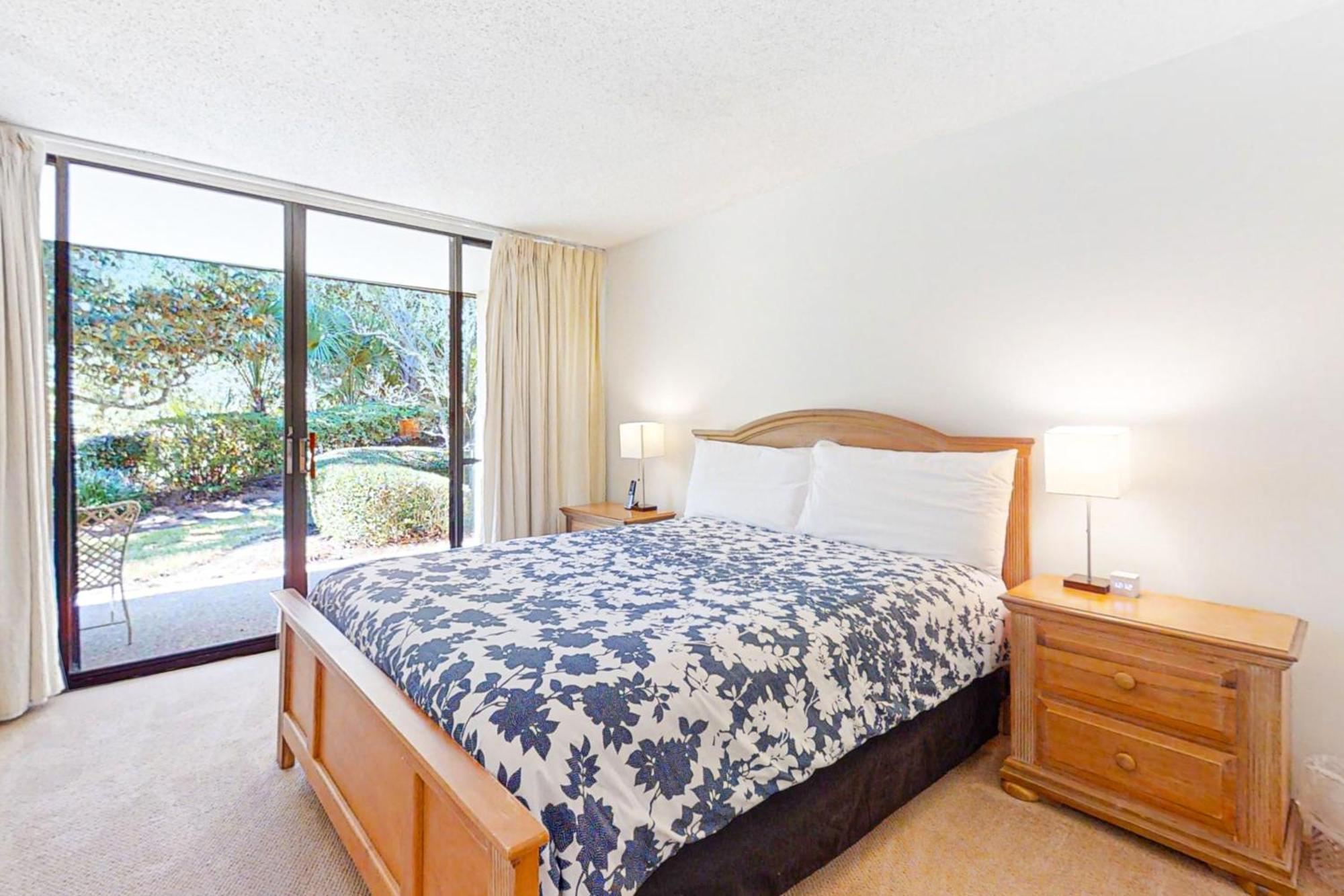 Captains Court 1004 Fernandina Beach Room photo