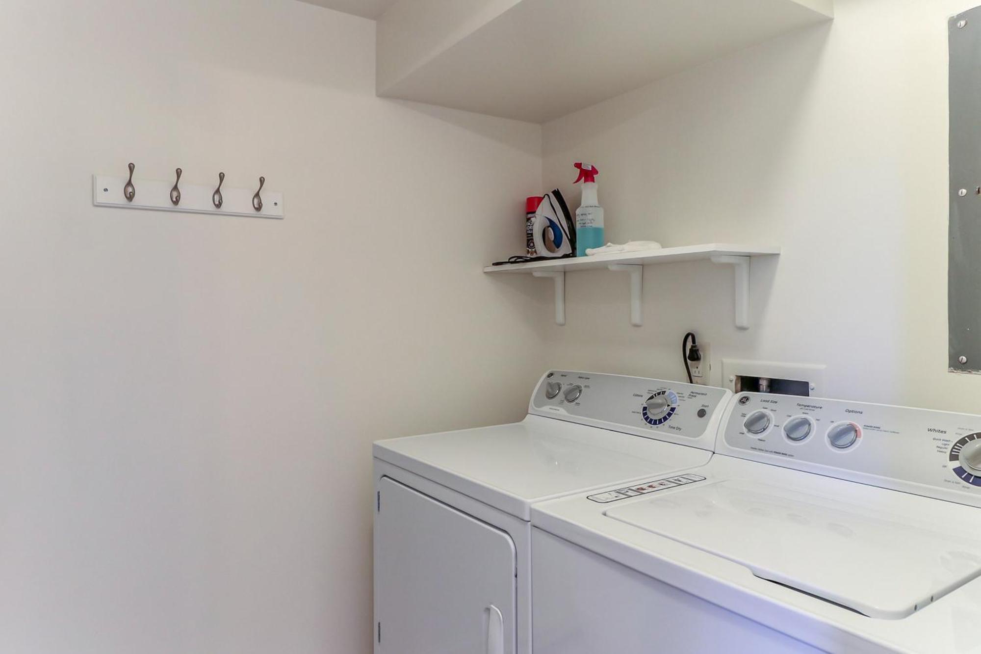 Captains Court 1004 Fernandina Beach Room photo