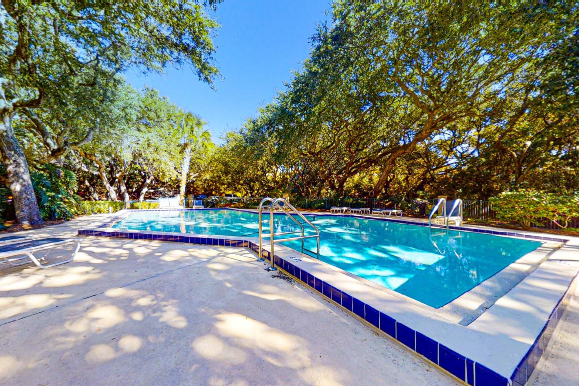 Captains Court 1004 Fernandina Beach Room photo