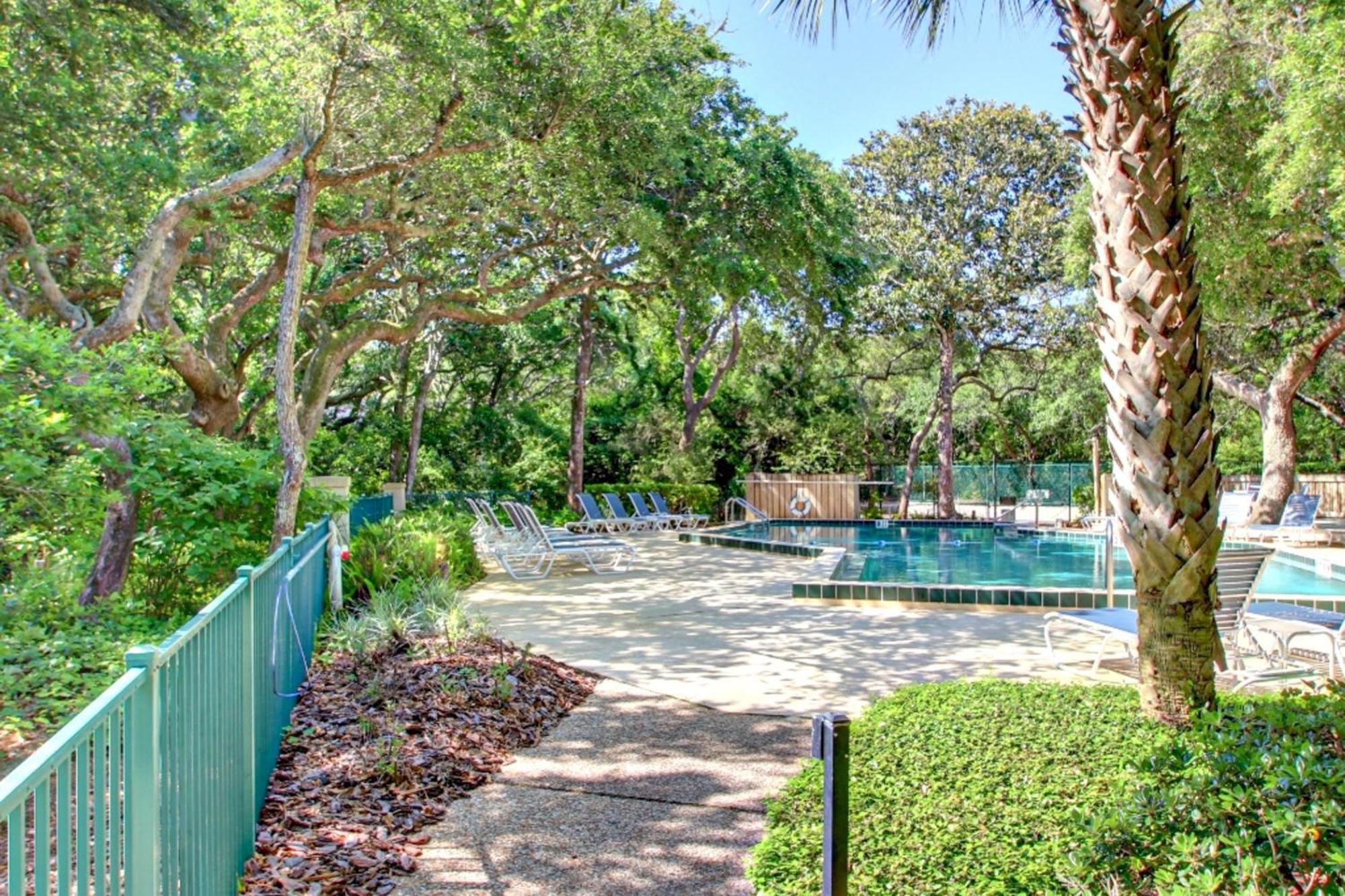 Captains Court 1004 Fernandina Beach Room photo