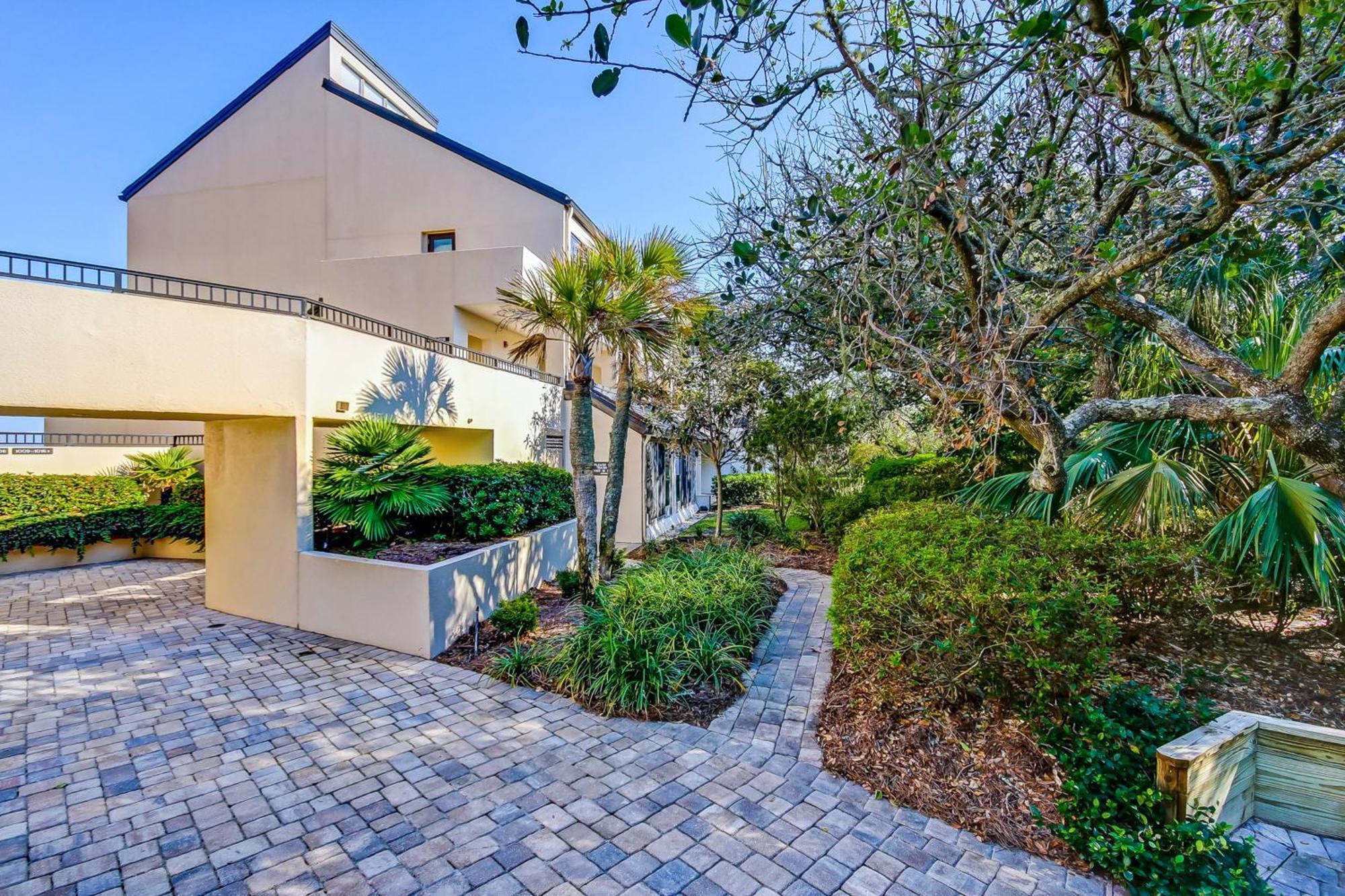 Captains Court 1004 Fernandina Beach Room photo